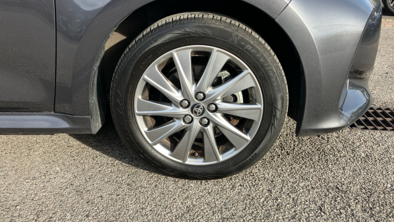 Toyota Yaris 1.5 Hybrid Icon 5dr CVT Hybrid Hatchback